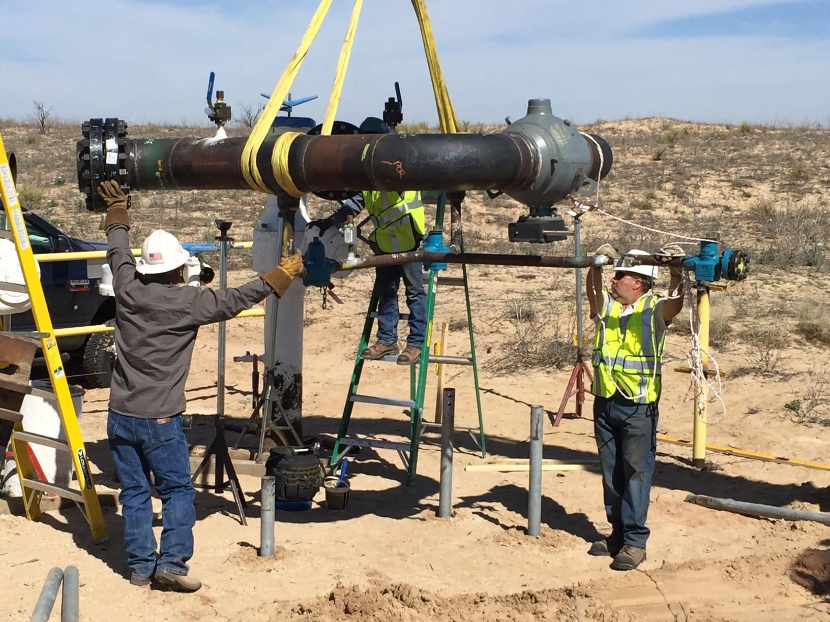 Commercial Applications Adjustable Bracket Helical Piers for Oil and