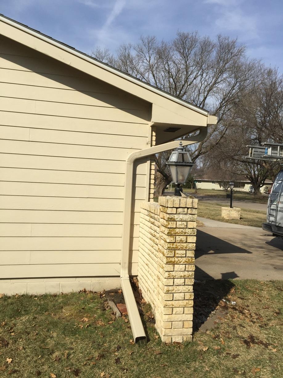 Leafguard Gutters &amp; Downspouts Installed Gutter System