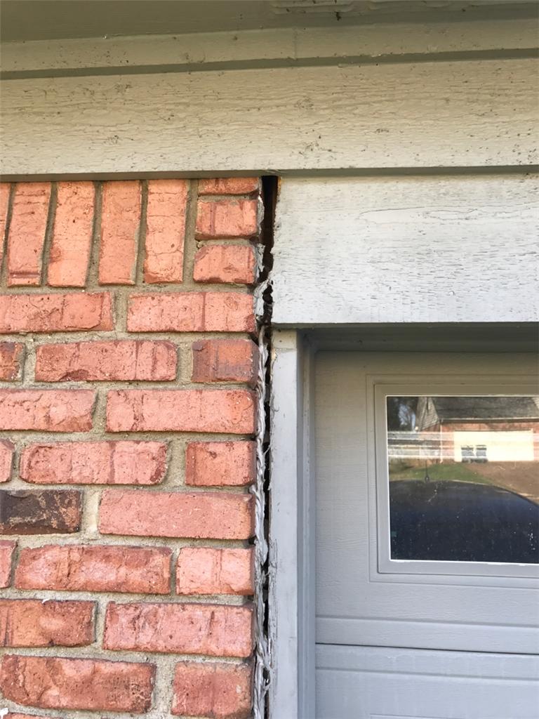 Exterior Signs of Foundation Settlement Failure