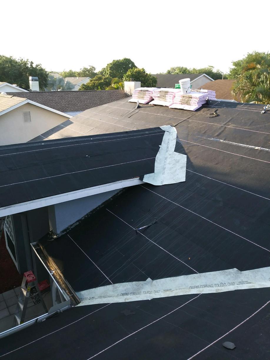Residential Roof Replacement Shingle Replacement in Clearwater, FL