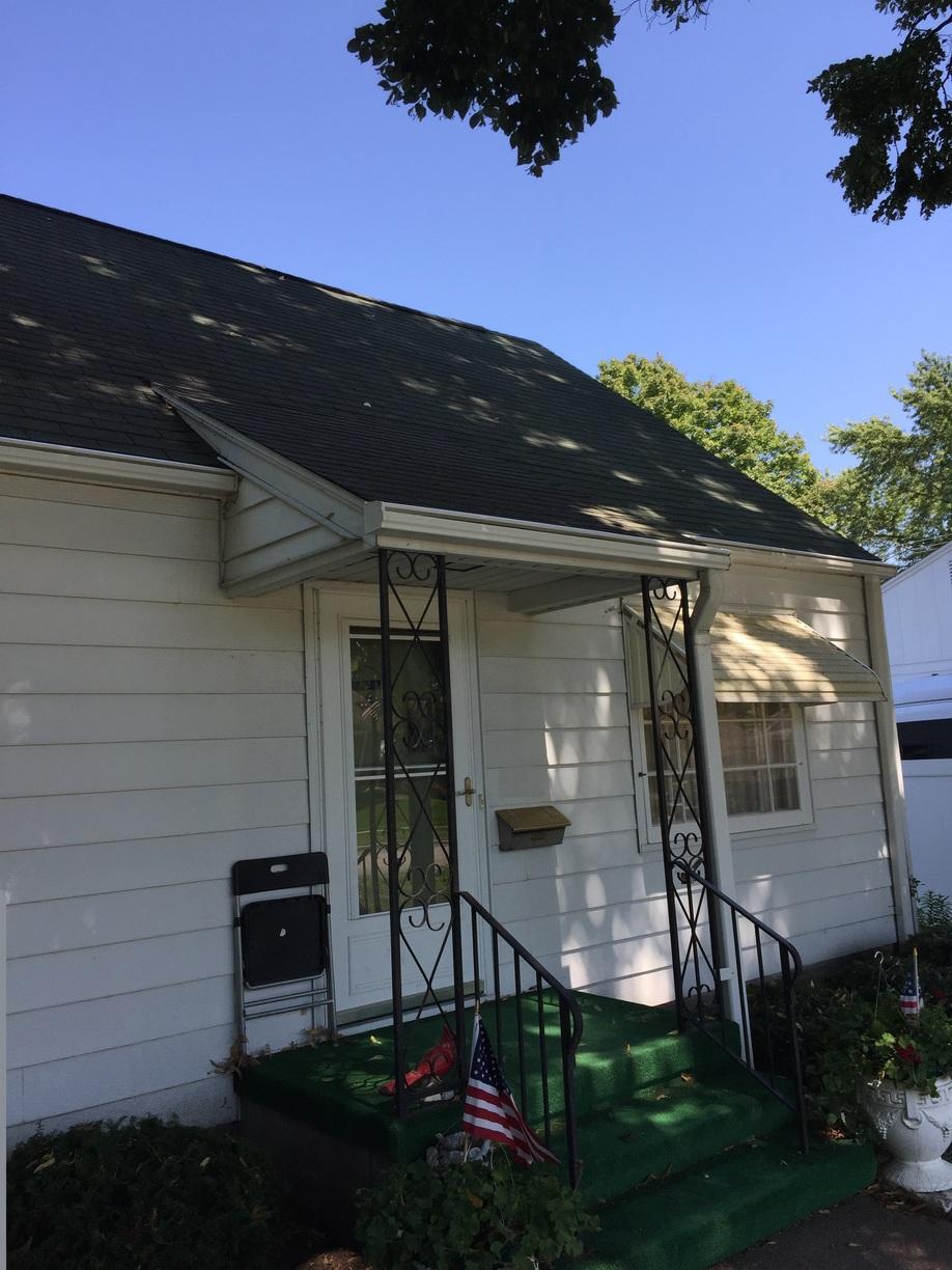 Gutter System Installed in Fremont, NE Home Front
