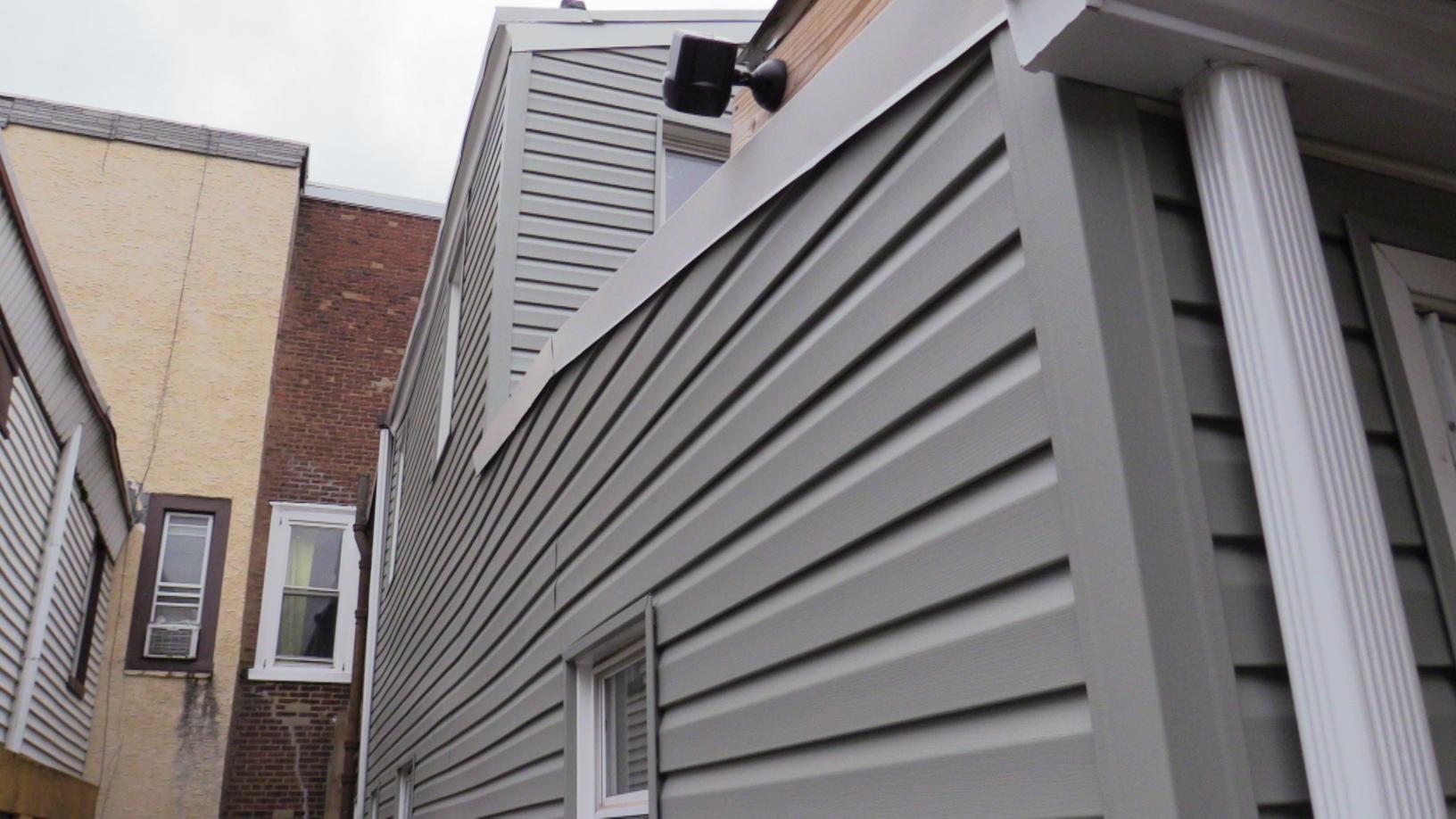 Philadelphia S Fishtown Neighborhood Home Gets Gutters Fascia And Vinyl Siding Vinyl Siding Capping And Gutters In Philadelphia