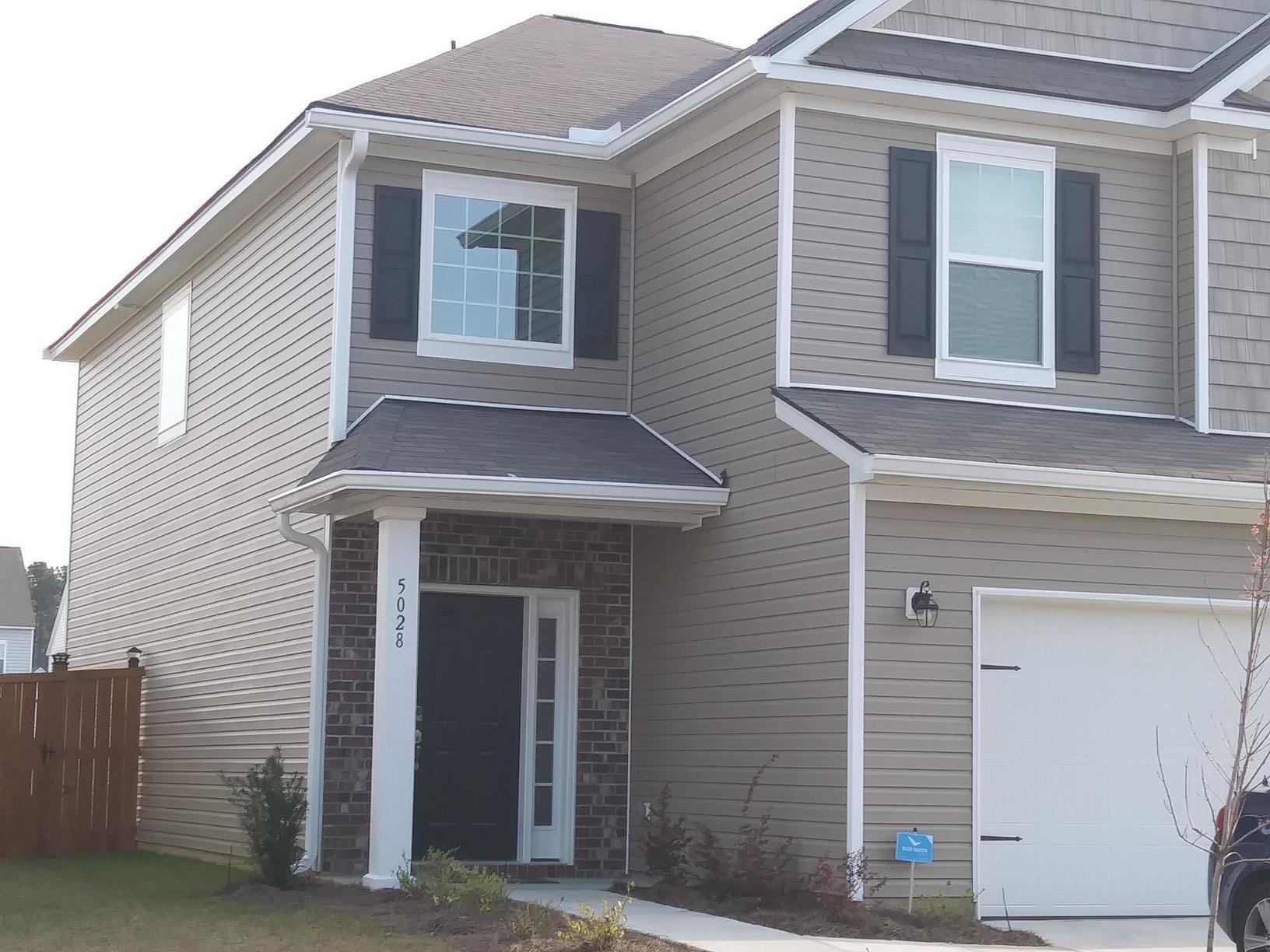 Seamless Gutter Installation Ladsen Install Left Side