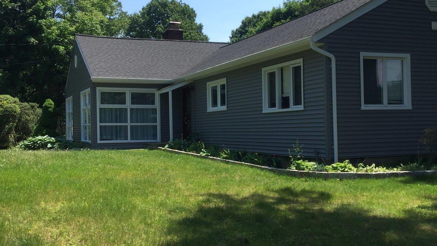 Siding Roofing Siding And A New Front Door Installed In White Plains Ny Certainteed Monogram Siding Installed In White Plains