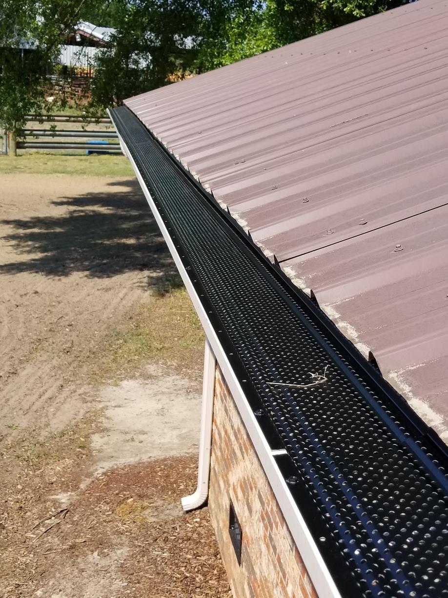 RoofRoof New Gutter Guards in Pelzer, SC