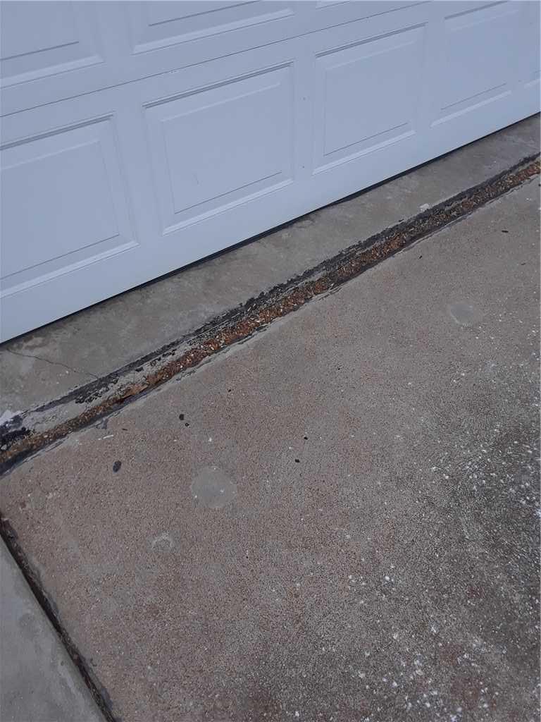 Foundation Repair Structural Damage and Signs of Settling in