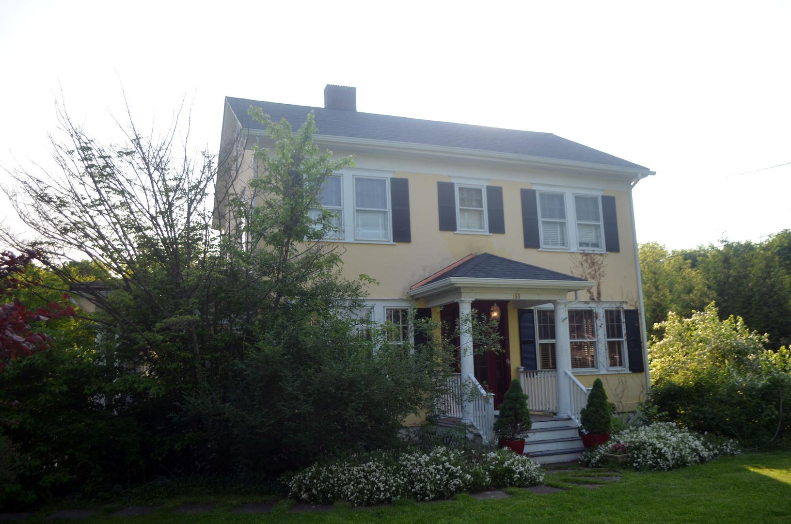 Onyx Black Owens Corning Shingle Installation On Home In Princeton Nj Onyx Black Owens Corning Shingles With Copper Flashing In Princeton Nj