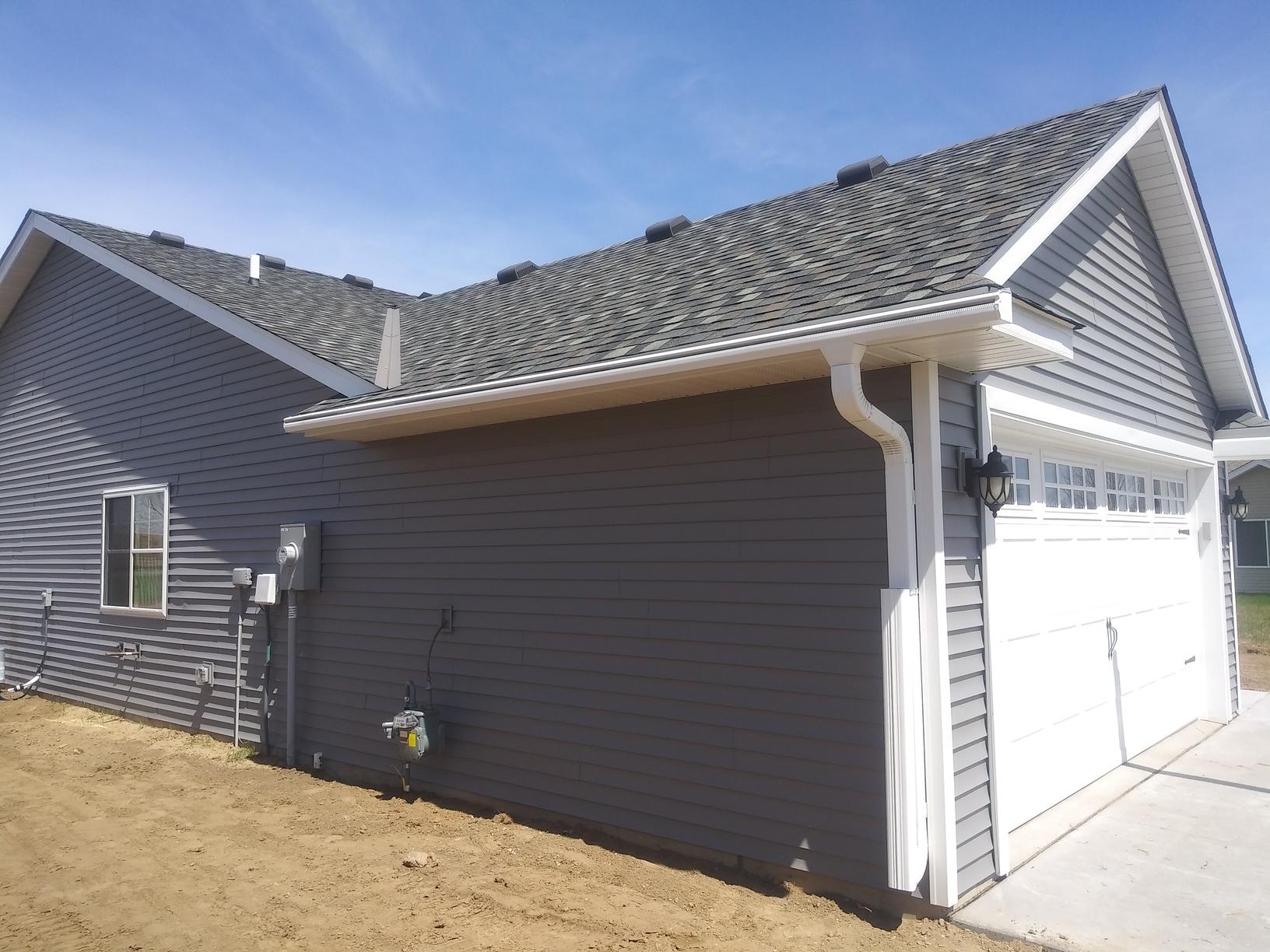 Leafguard Gutters Of St Cloud Seamless Gutters In Cambridge Minnesota