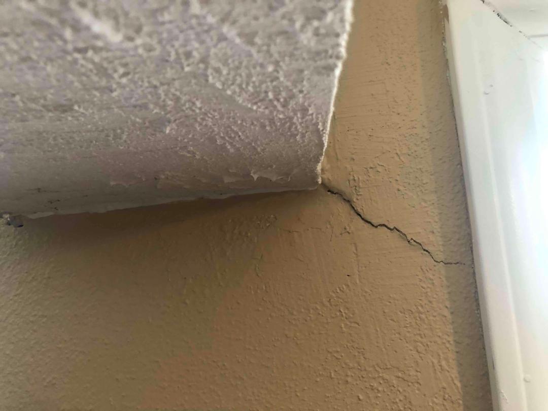 Foundation Repair Foundation Support using PowerBrace Signs of