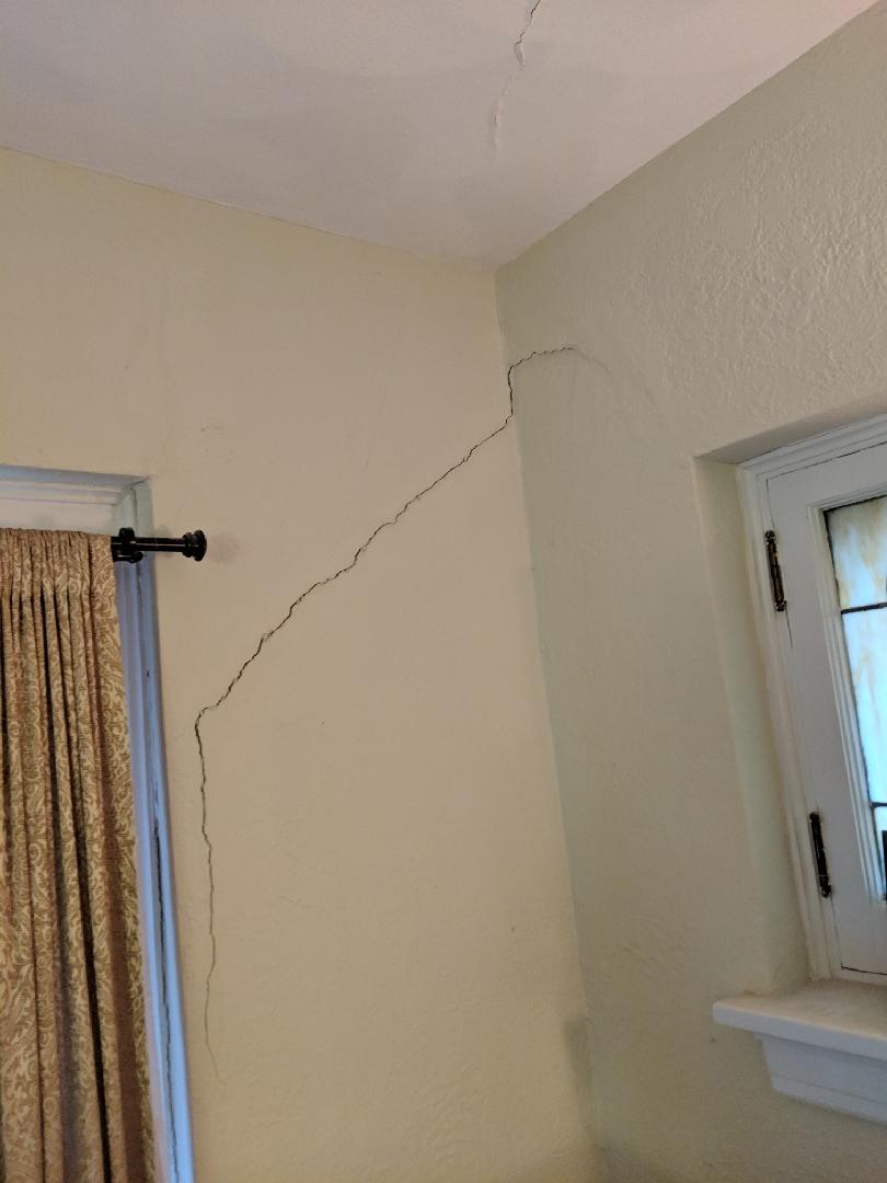 Foundation Repair Solutions to Foundation Problems Drywall Cracks