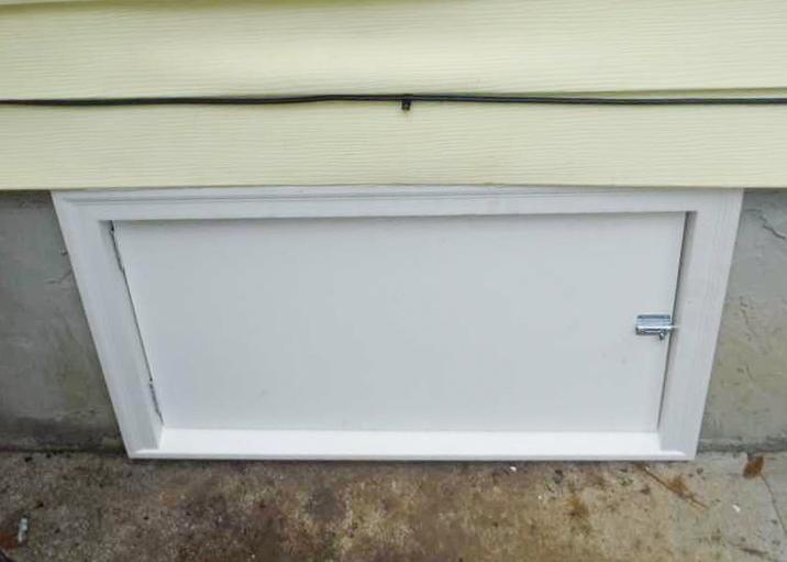 Installing EZ Flow and CleanSpace Crawl Space Encapsulation in