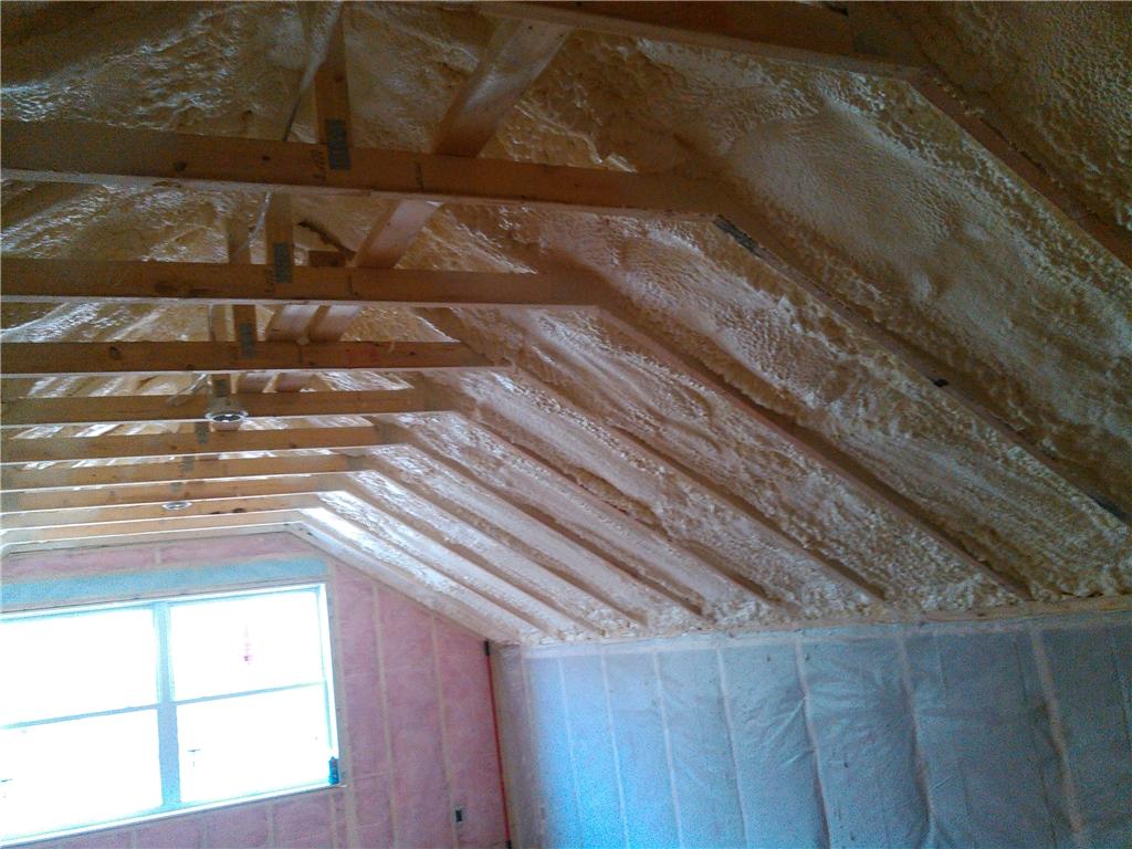 Home Insulation Attic Properly Insulated By Dr. Energy Saver® In Duluth, MN Closed Cell