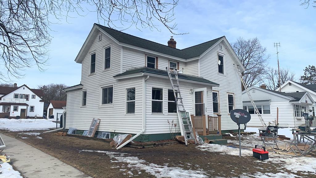 Windows Replacing Windows & Siding in Sauk City, WI Windows Replacing Windows & Siding in Sauk City, WI