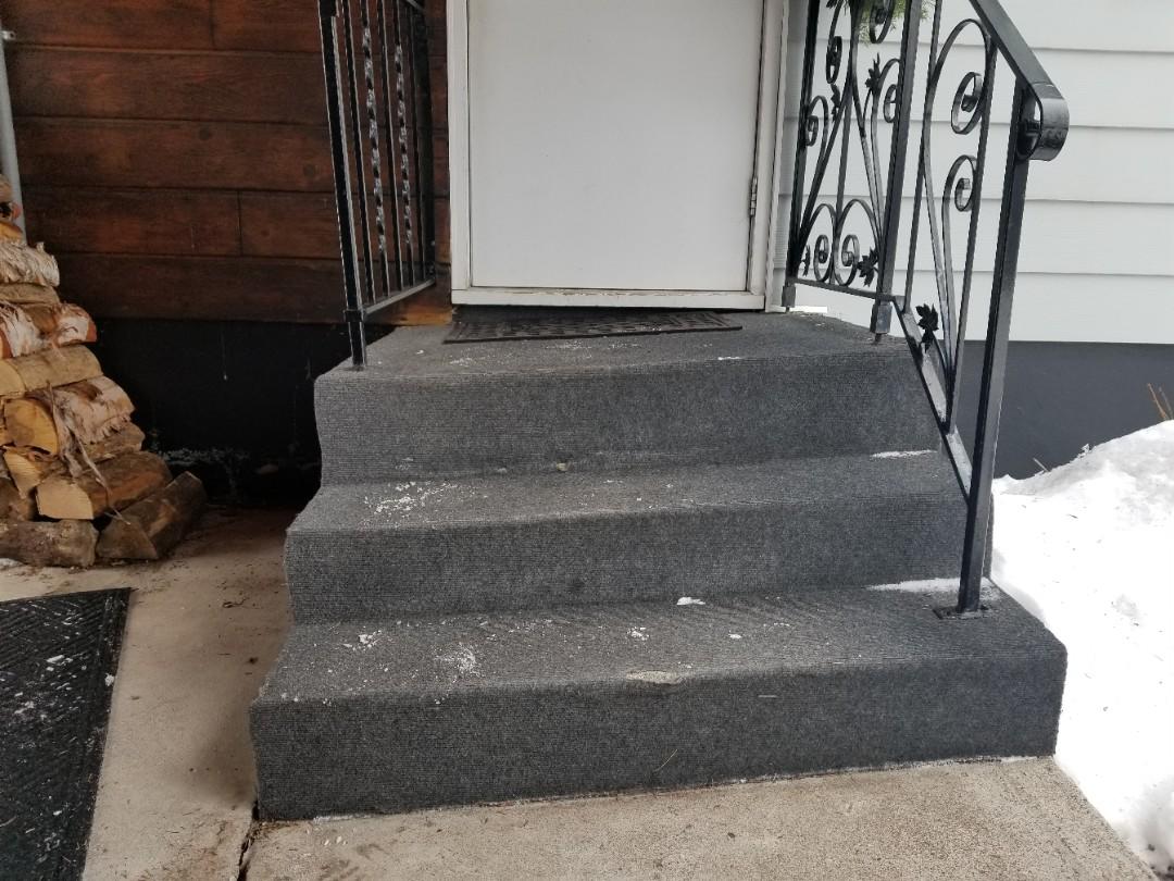 Concrete Lifting and Leveling Cracked Concrete Breezeway Between Home