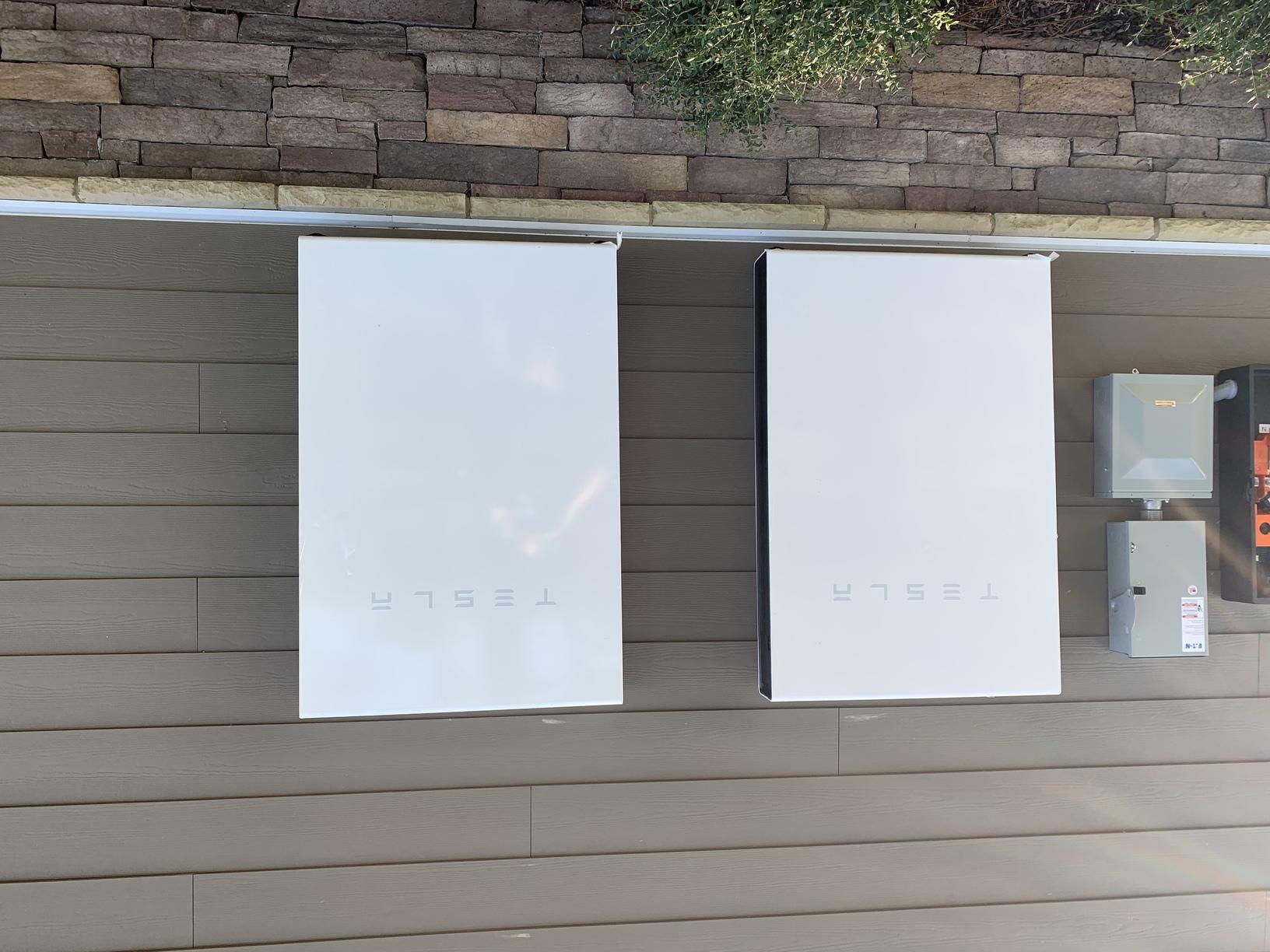 The More The Merrier With Telsa! Tesla Powerwalls!