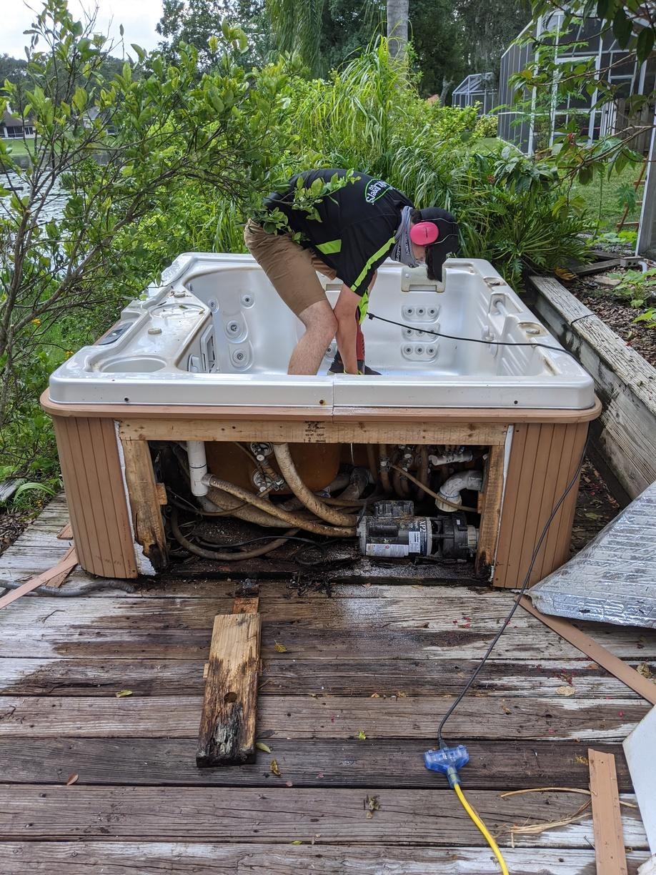Hot Tub Removal Hot Tub Removal in Lutz, FL! Sawing away!