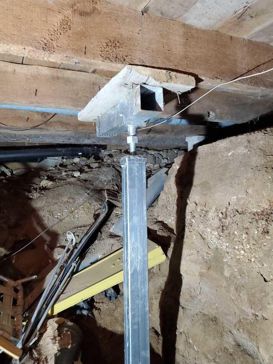 Foundation Repair House Jacks in Brant County, ON image.jpeg