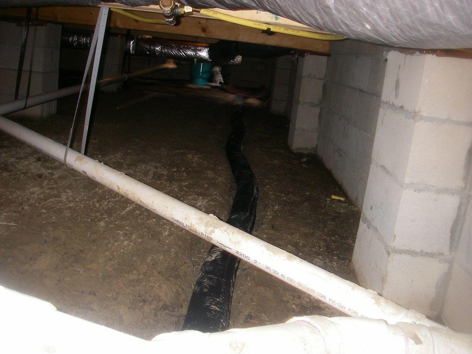 Crawl Space Repair Water filled crawlspaces Water+Pipe=RUST