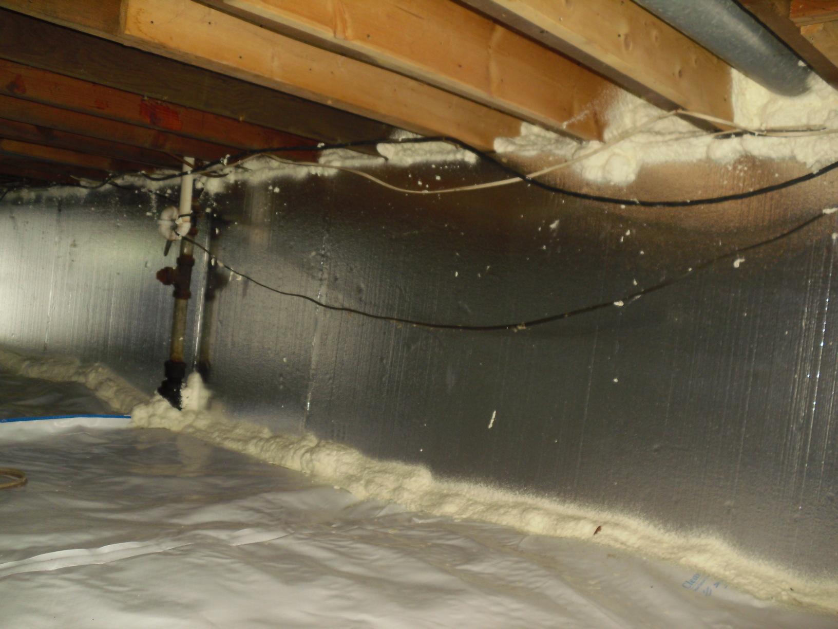 Spray Foam Insulation Crawl Space Air Sealing Encapsulation Insulation Installation In Green Bay Wi Crawlspace Air Sealing And Encapsulation