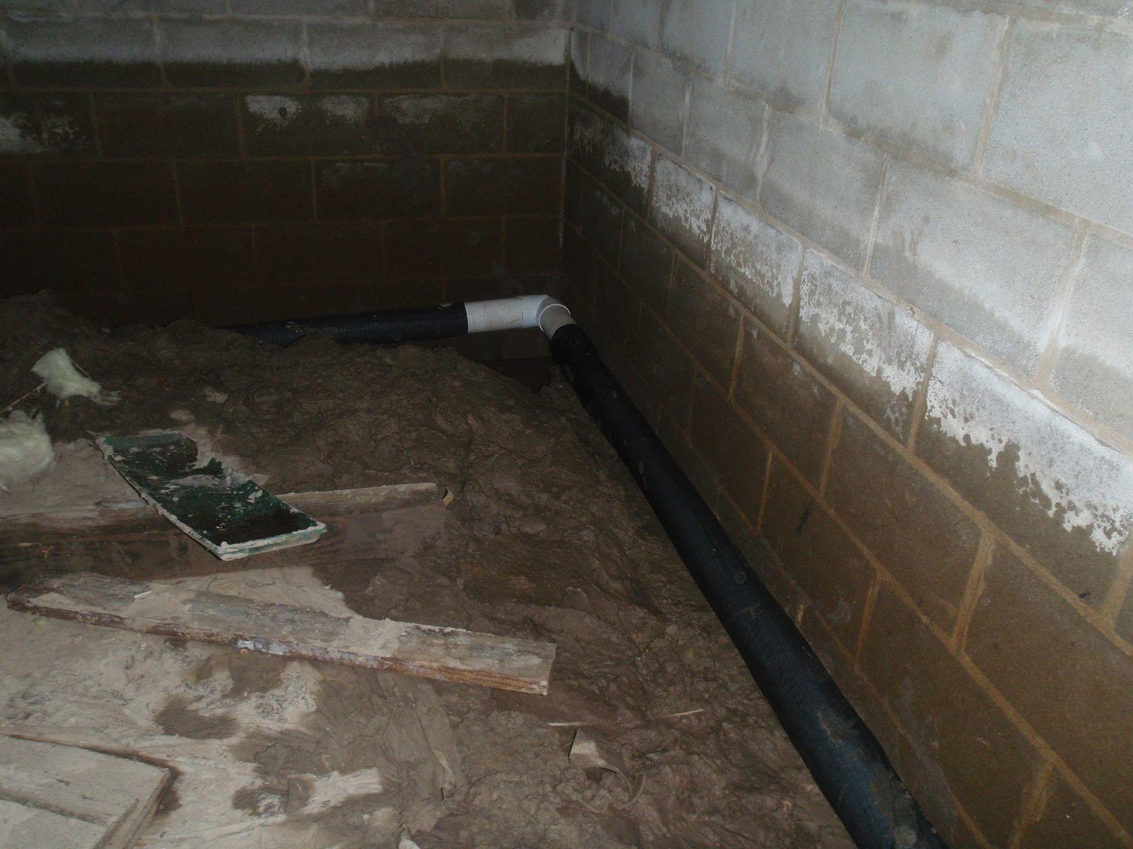 Crawl Space Repair Seaford, DE Lots of water in the crawlspace Pipe