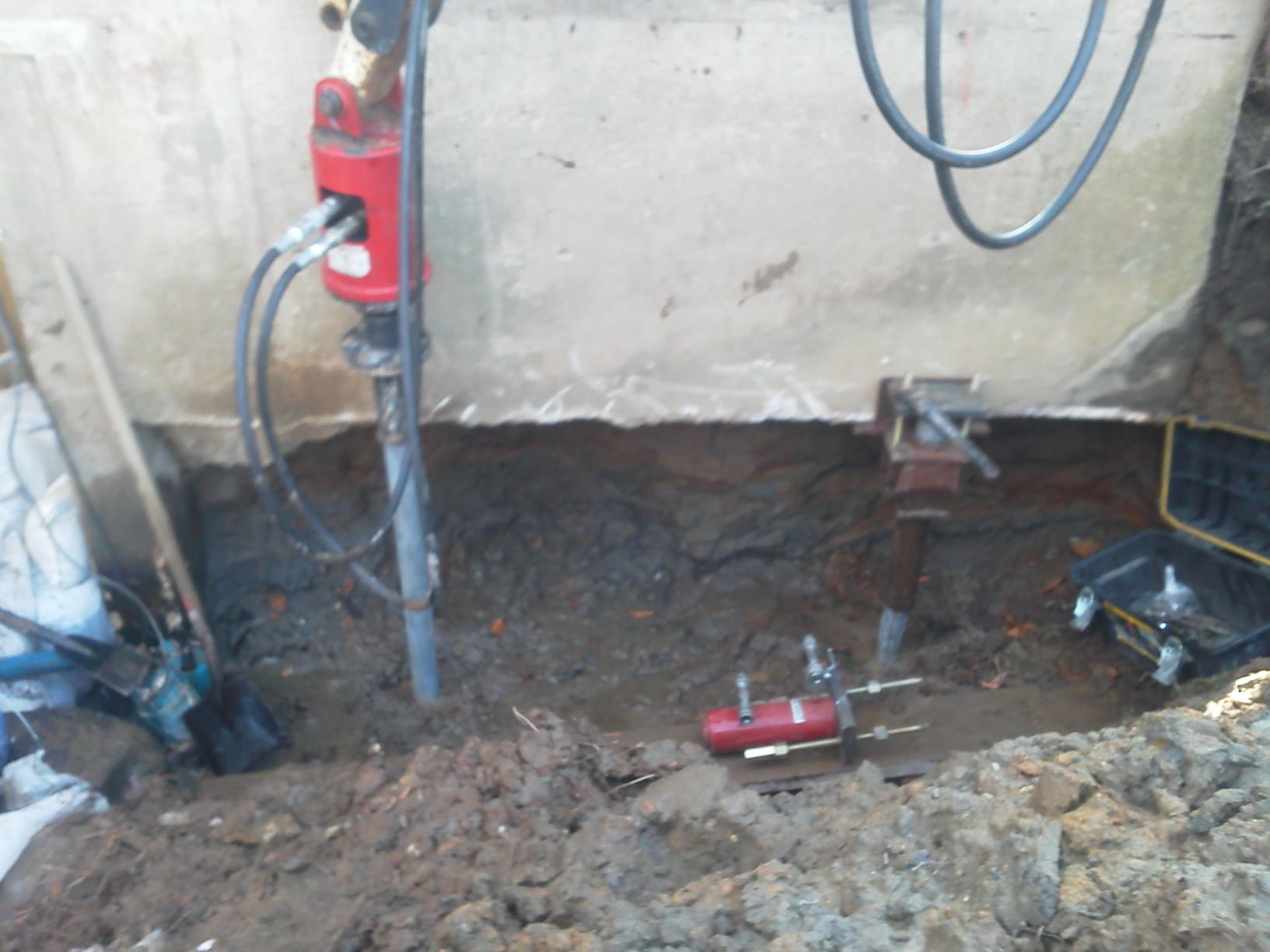  Driving the helical piers