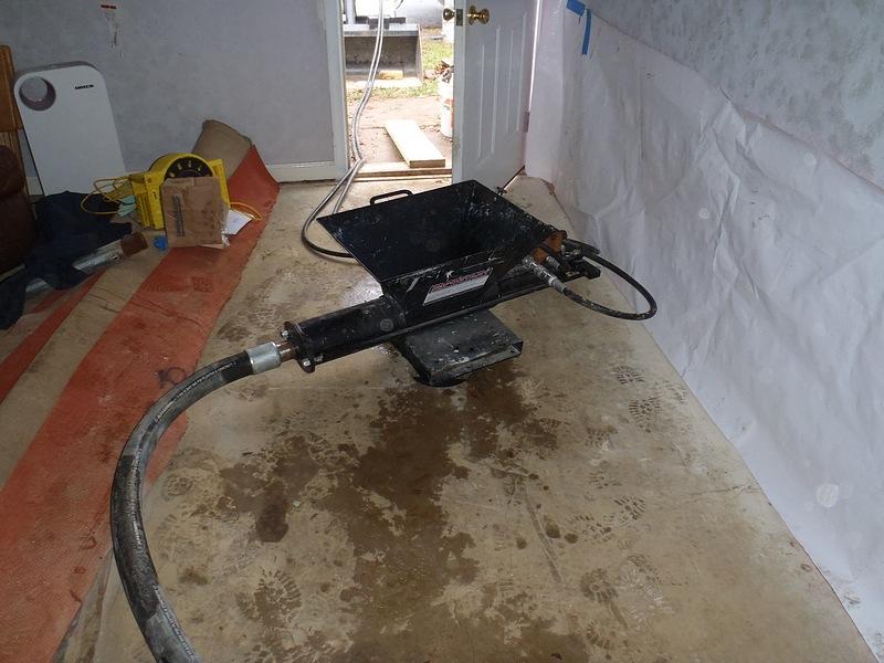  Concrete and grout pump