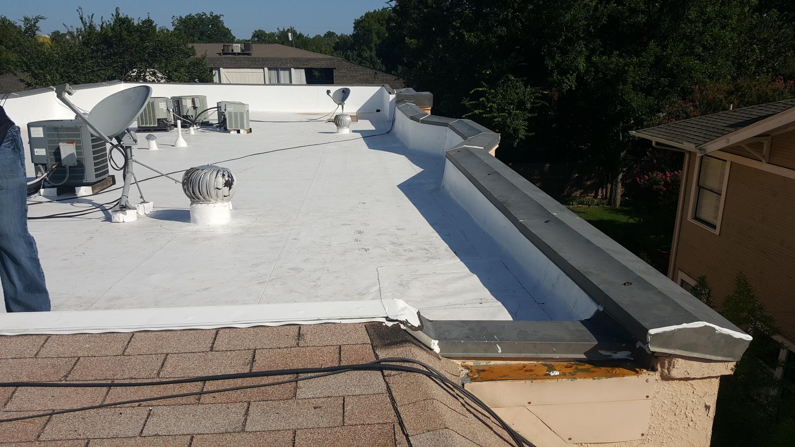 Commercial Roofing TPO Roof Installation in Dallas, TX After Right