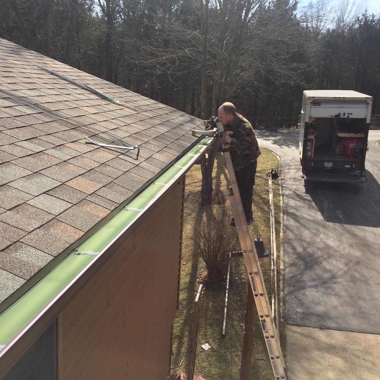 Freedom Restoration Roofing Gutters Downspouts New Seamless Aluminum Gutters In Warrenton Mo