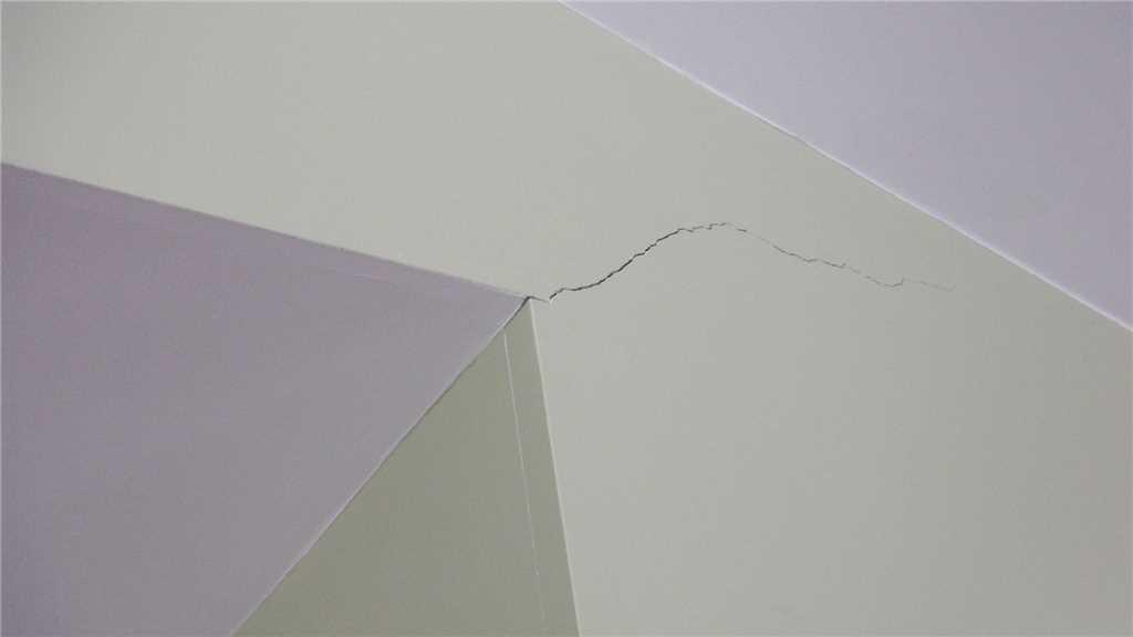 Foundation Repair Upstairs Signs of Problematic Crawl Space in