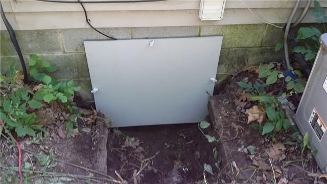 EverLast Door Cover Seals Crawl Space Entry