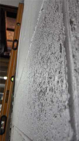 Level Shows Severity of Bowing Wall Problem