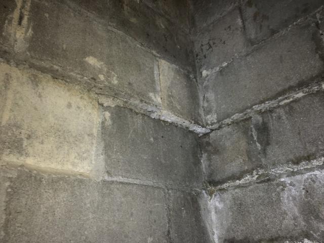 Bricks in Basement are not aligned