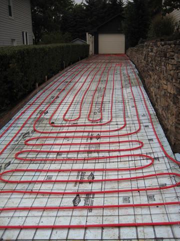Driveway snowmelt system in Glenshaw, PA