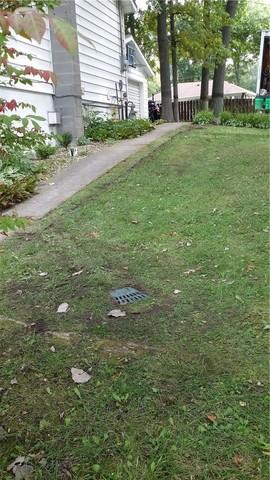 LawnScape Outlet Allows Discharge without Inconvenience
