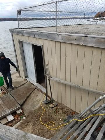 Unstable Garage in Gaylord