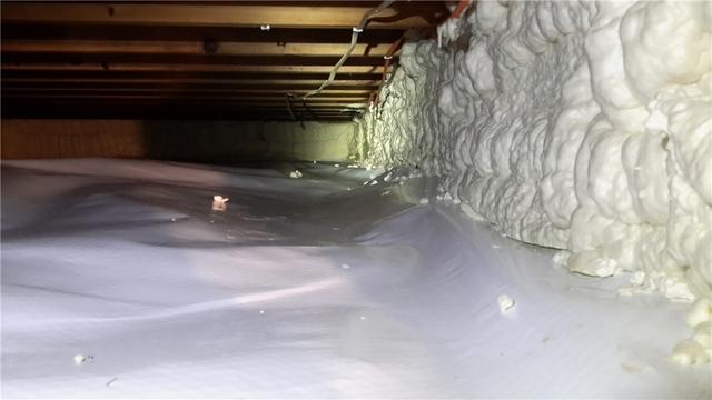 Spray Foam Insulation in the Crawl Space for a Comfortable Home