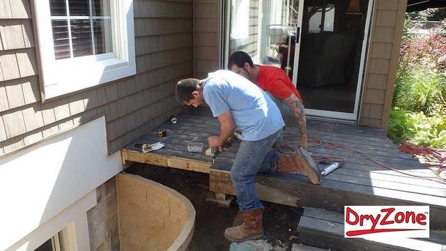 Jose and Kevin working hard on Harbeson, DE home