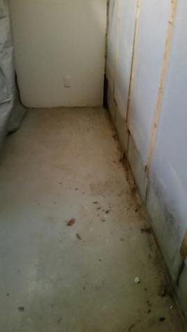 Rust Colored Floor and Wall Joints