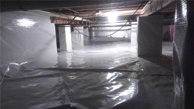 Encapsulated Crawl Space in Mackinaw, MI