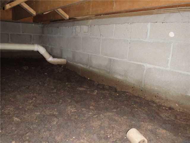 Soggy Wet Crawl Spaces create Musty Homes