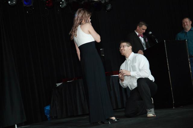 Team Member Tom Proposes to Girlfriend During Awards Ceremony