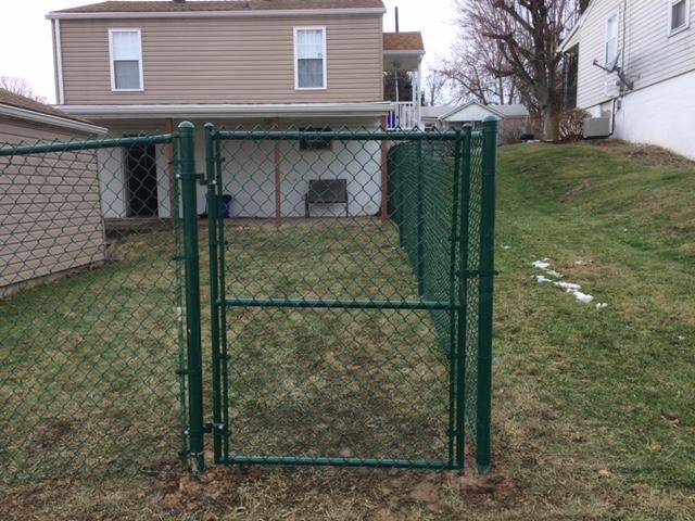 5 Foot Green Chain-Link Fence in Monaca, PA