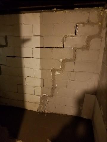 Widening Cracks in Bowed Wall