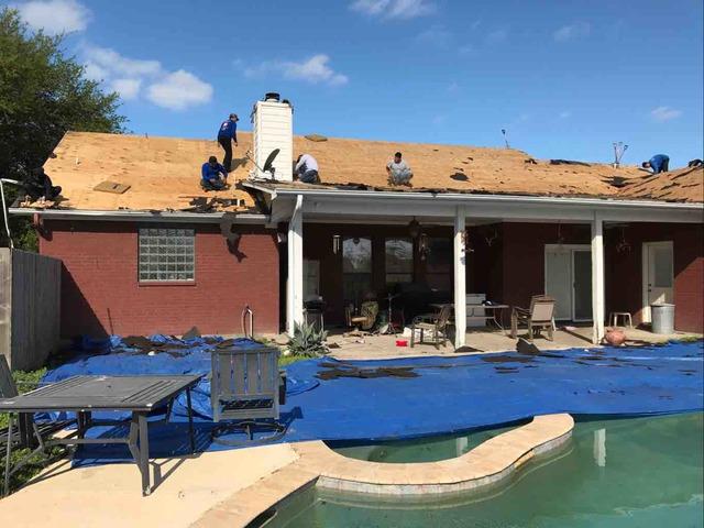 Ernie Smith Sons Roofing Roof Replacement Photo Album New Roof In Alvin Tx