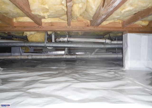 With the CleanSpace Crawl Space Encapsulation System we seal off the crawl space from all air leaks from the outside.