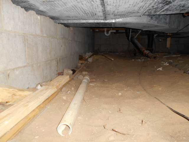 A crawl space that's damp and dirty is more than just an eyesore. It causes health, safety, comfort and home resale problems. This happens because a damp, dirty crawl space creates a favorable environment for mold, mildew, wood rot, insects and animal pests.