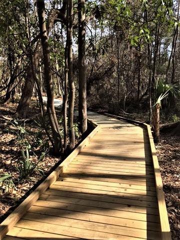A Walkway for a Neighborhood