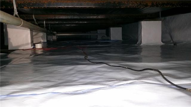 CleanSpace Protects Crawl Space From Moisture