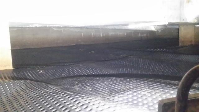 Drainage Matting Allows Water to Move