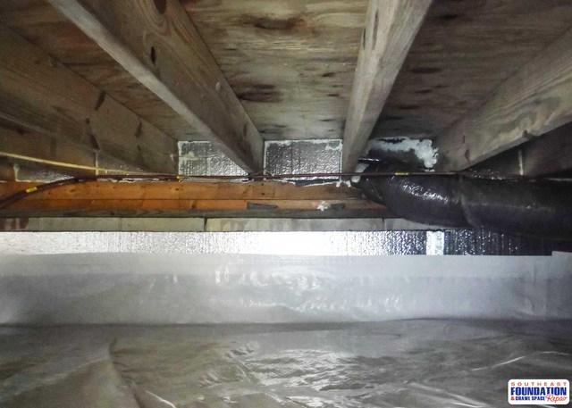 SilverGlo Keeps Water Out of Crawl Space